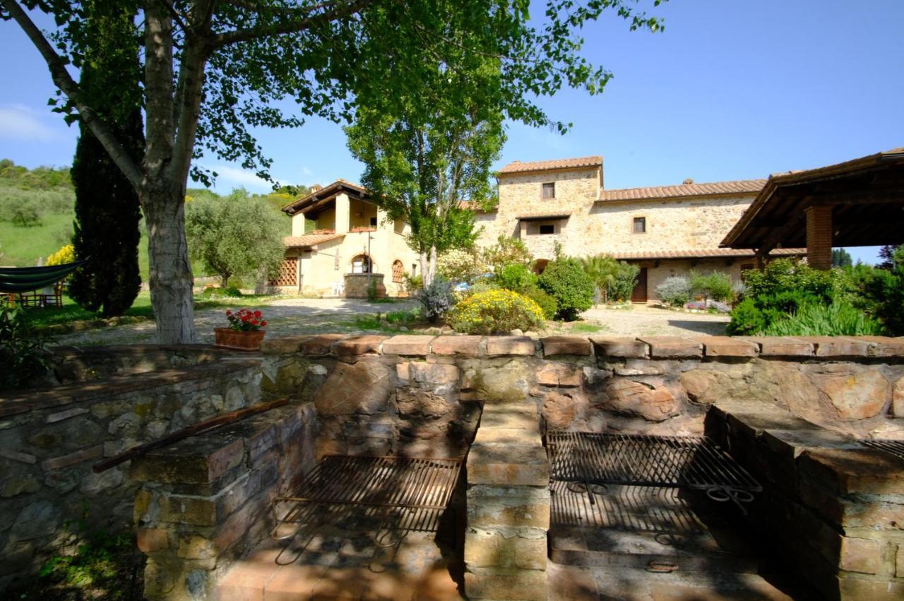 Agriturismo Lucertola Montecatini Val di Cecina Buitenkant foto