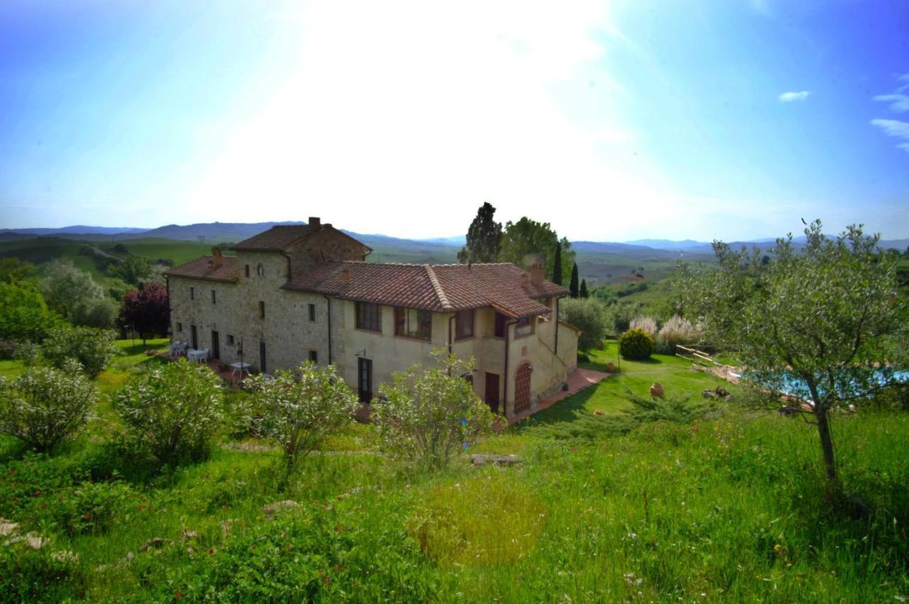 Agriturismo Lucertola Montecatini Val di Cecina Buitenkant foto